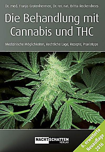 Gortschitschnuju die Maske tragen auf das trockene Haar auf