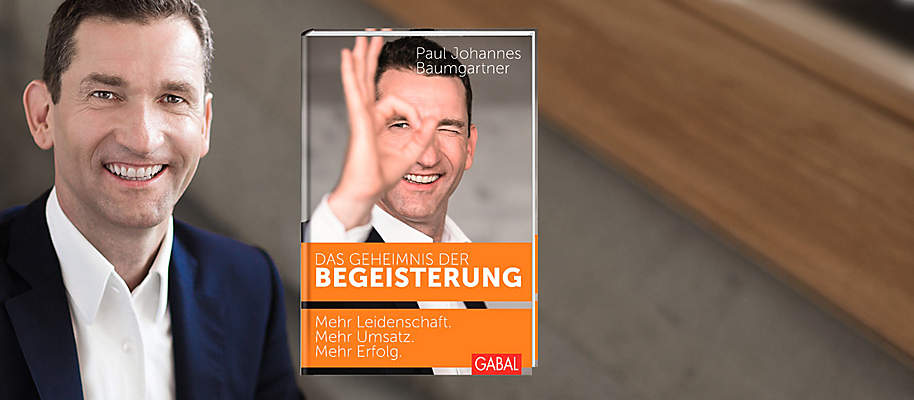 #Das Geheimnis der Begeisterung#
####Mehr Leidenschaft. Mehr Umsatz. Mehr Erfolg.####
„Das Geheimnis der Begeisterung“ ist ein wertvoller Ratgeber für alle, die sich für das Thema Kommunikation interessieren und mehr darüber erfahren möchten. Der Autor verspricht „Mehr Leidenschaft. Mehr Umsatz. Mehr Erfolg.“ – ein Versprechen, dass das Buch in jedem Fall hält.
Mehr als das: Als Leser ist man überrascht, was sich alles hinter dem Wort Begeisterung verbirgt und wie man auf der Karriereleiter schneller vorankommt, wenn man es richtig umzusetzen weiß.
Jetzt begeistern lernen!