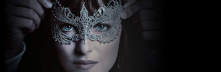 #Fifty Shades of Grey 2 - Gefährliche Liebe
**Verbotene Spiele, fesselnde Leidenschaft und knisternde Erotik: Die sinnliche Sado-Maso-Romanze nach dem Welt-Bestseller von E.L.James geht weiter! Jetzt für alle "Shades of Grey"-Fans topaktuell zum Kinostart:**
Bei uns finden Sie alles, um sich auf das prickelnde Kino-Highlight einzustimmen: **Das offizielle Buch zum Film! Heisser geht's nicht ...**
Für das Privat-Vergnügen daheim: **Teil 2 der Erotik-Trilogie "Gefährliche Liebe" gibts jetzt schon auf DVD zum Vorbestellen ...**
