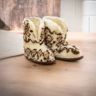 hausschuhe größe 44