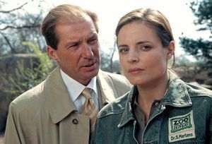 Tierärztin Dr. Mertens Staffel 1 DVD bei Weltbild.de bestellen Tierärztin Dr. Mertens Staffel 1 DVD bei Weltbild.de bestellen